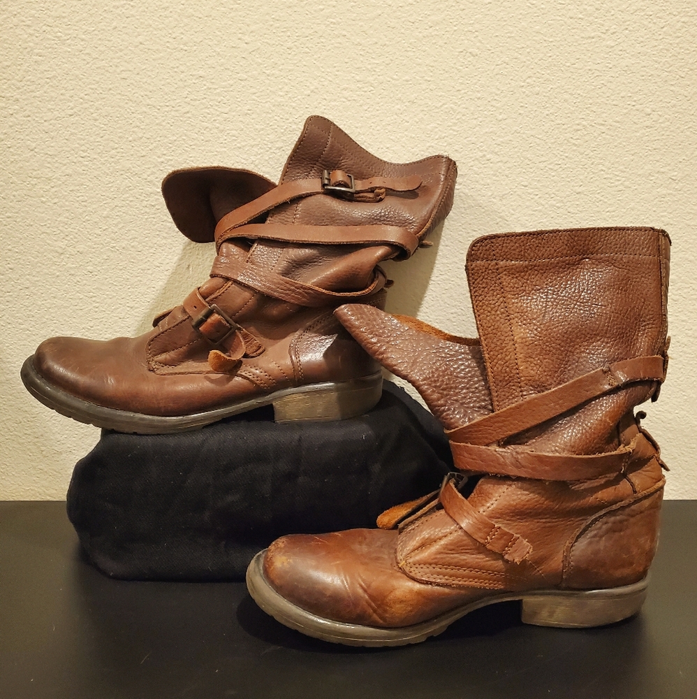 Steve Madden Leather Banddit Boots